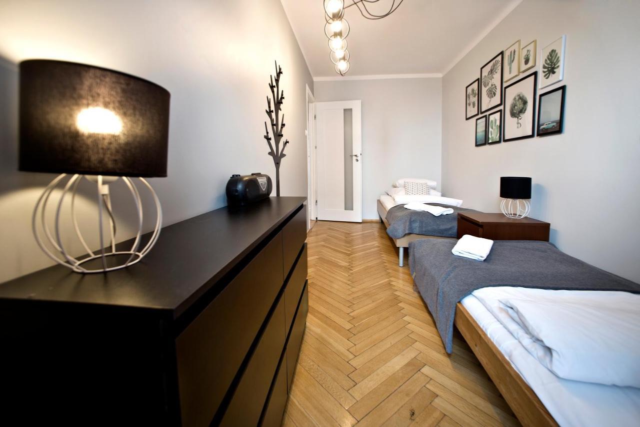Hala Mirowska Apartments Варшава Екстериор снимка
