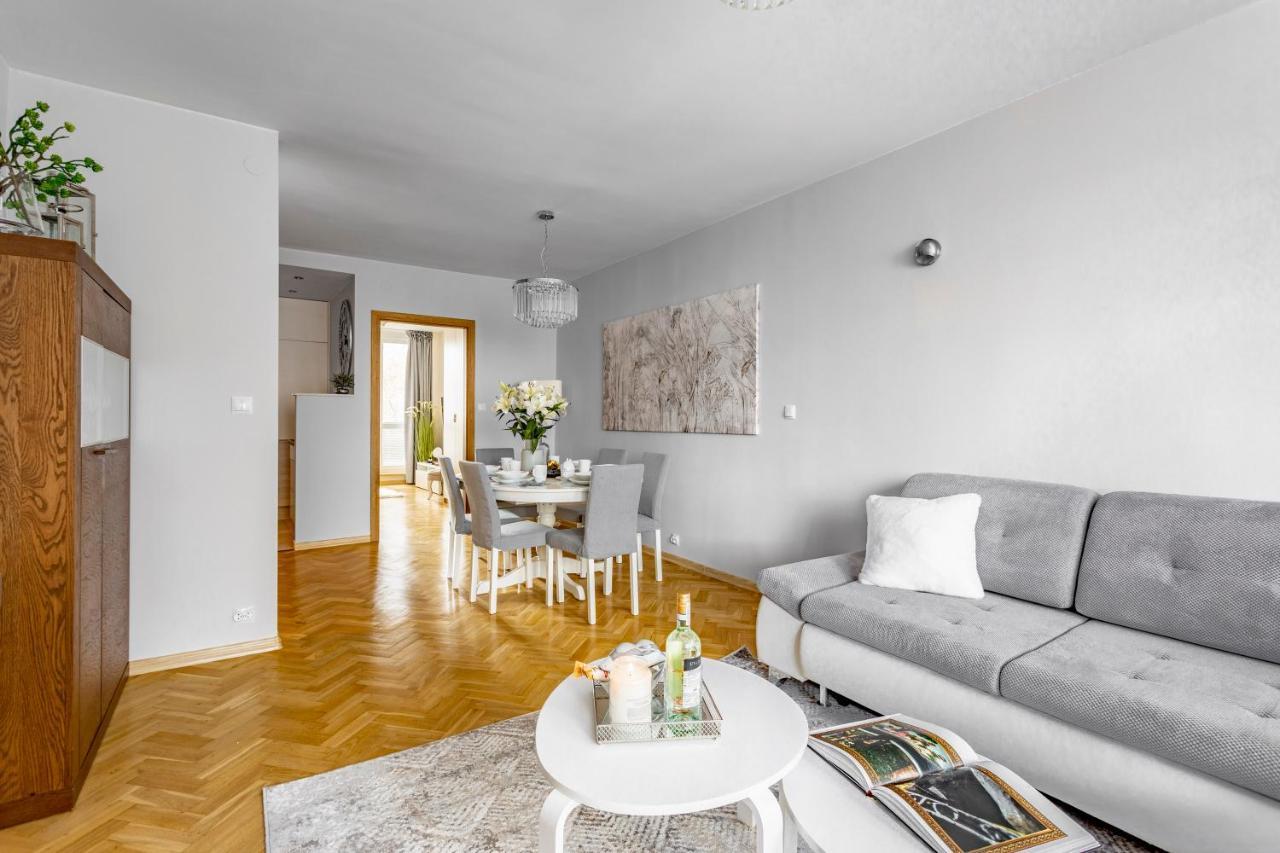 Hala Mirowska Apartments Варшава Екстериор снимка