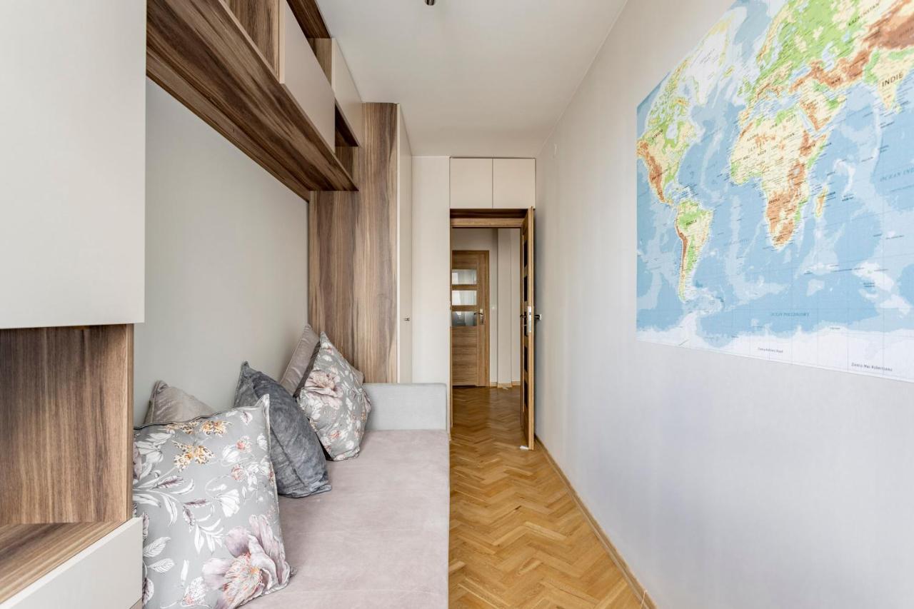 Hala Mirowska Apartments Варшава Екстериор снимка