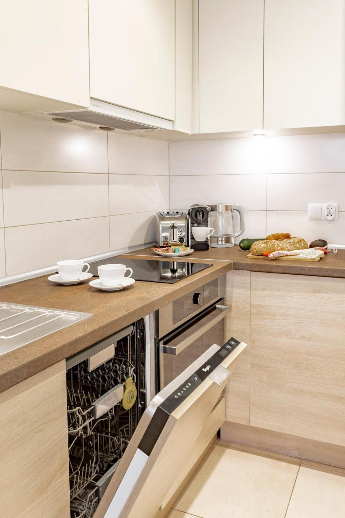 Hala Mirowska Apartments Варшава Стая снимка