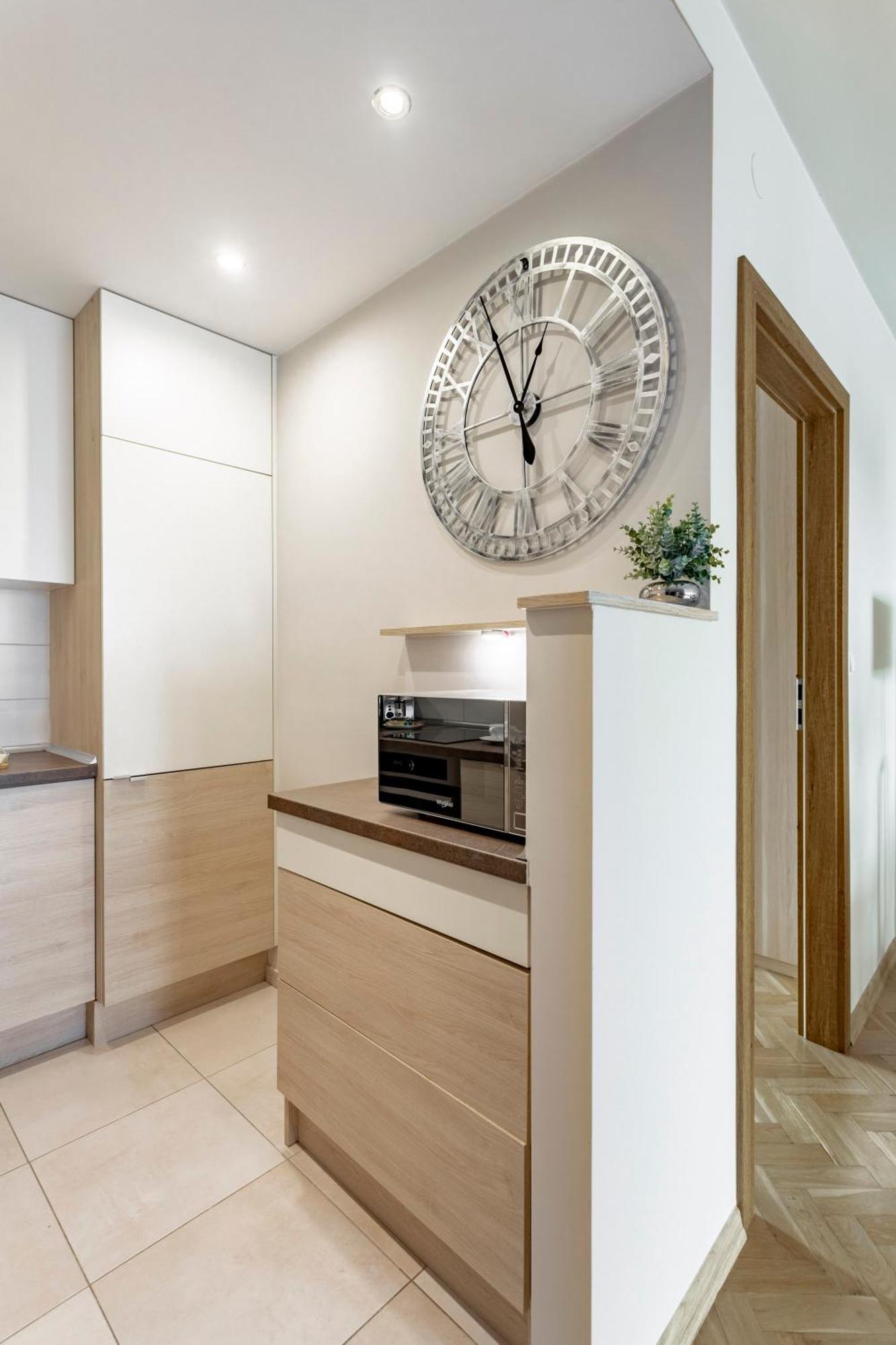 Hala Mirowska Apartments Варшава Стая снимка