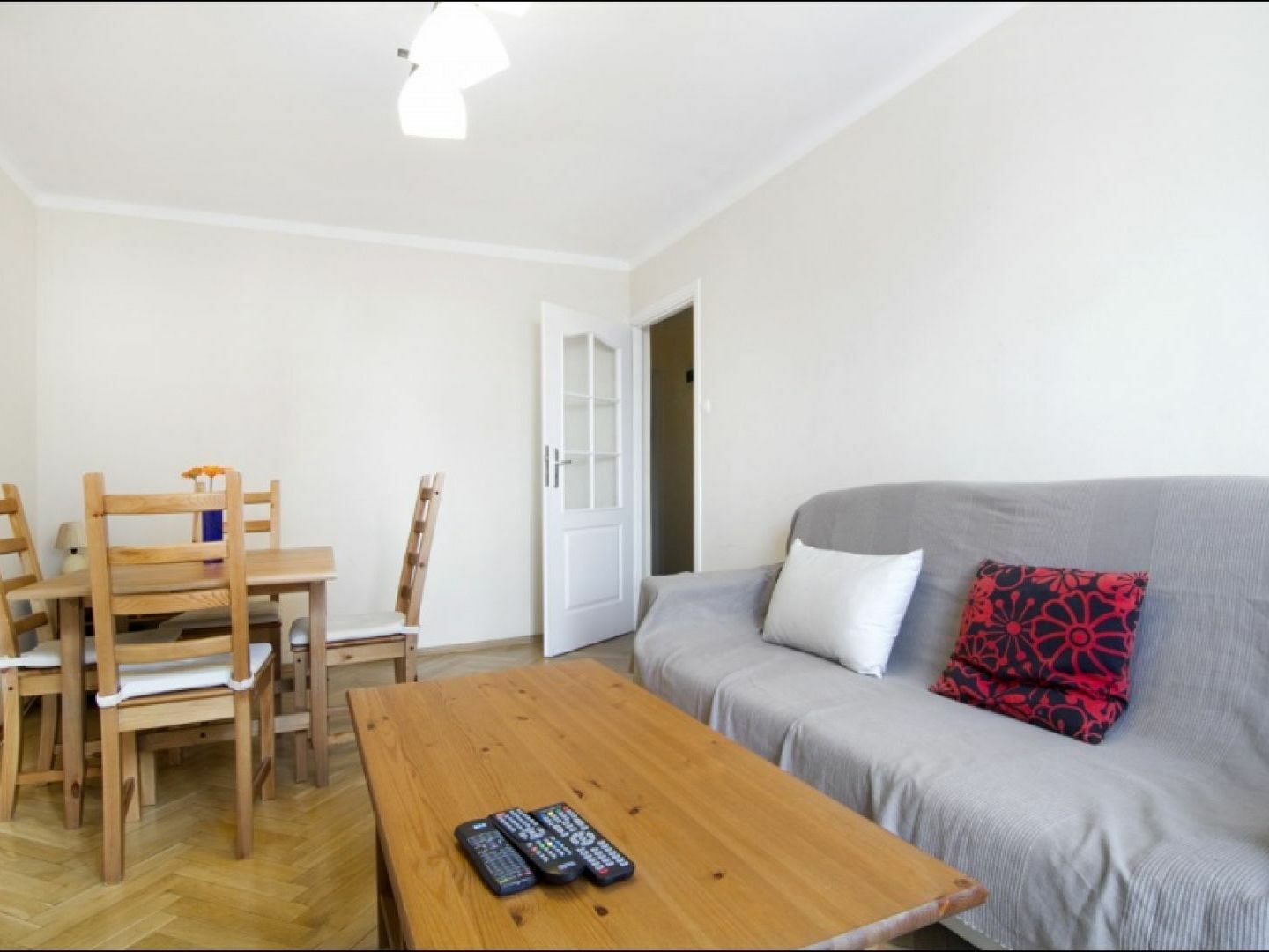 Hala Mirowska Apartments Варшава Екстериор снимка